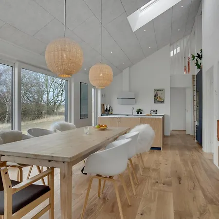 Σπίτι διακοπών In With Kitchen